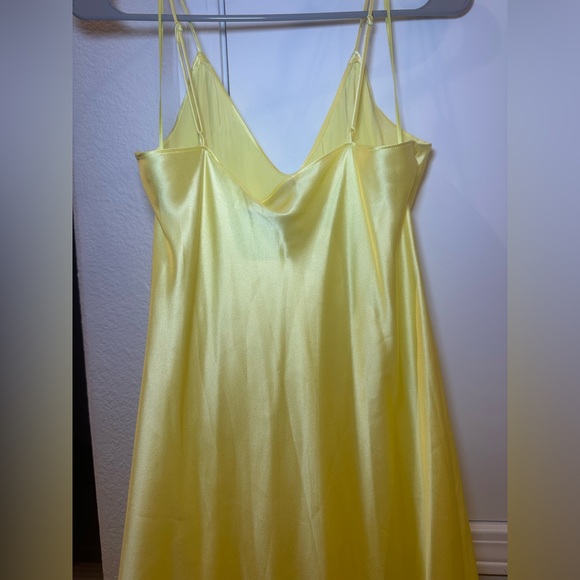 Banana Republic Dreamer Silk Maxi Dress in Yellow Size Small - Picture 5 of 7